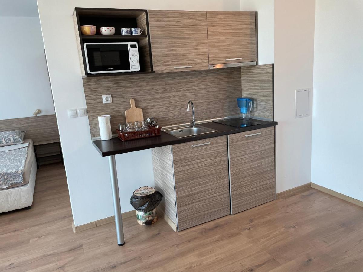 Апартамент В Сарафово Lägenhet Burgas Exteriör bild