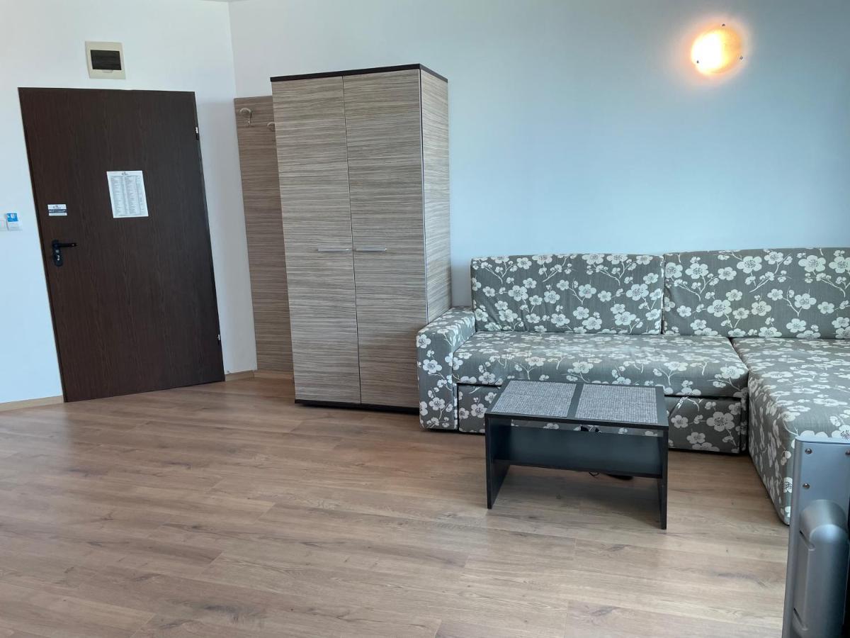 Апартамент В Сарафово Lägenhet Burgas Exteriör bild